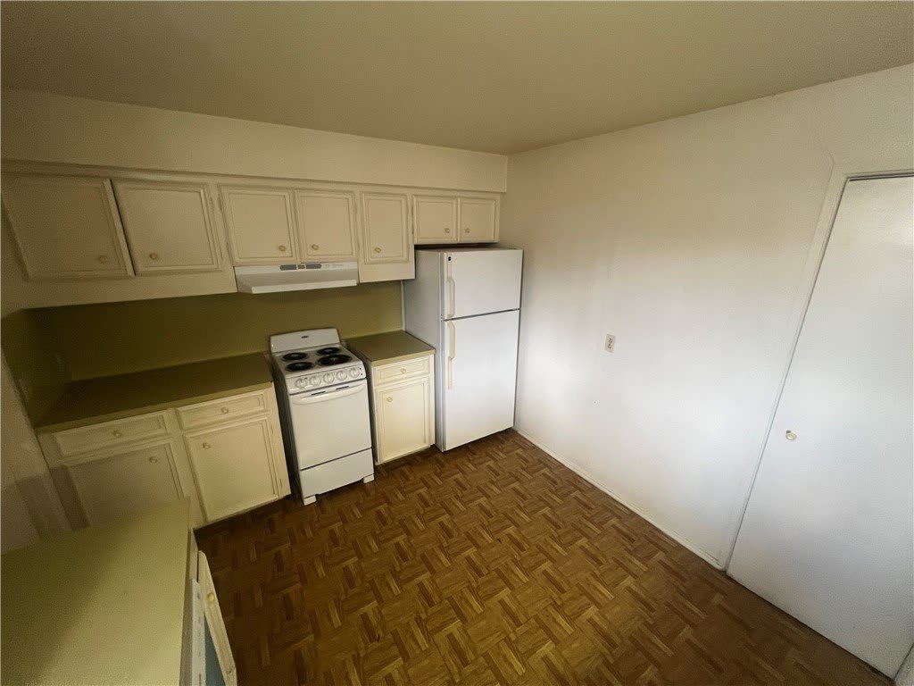 3030 Santa Fe Street – photo 4
