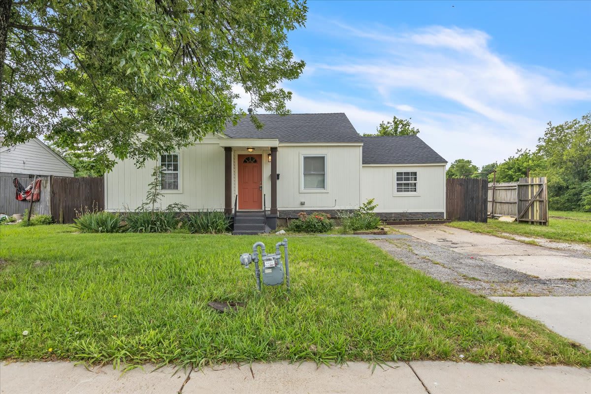 1536 Southwest 52Nd Street – photo 1