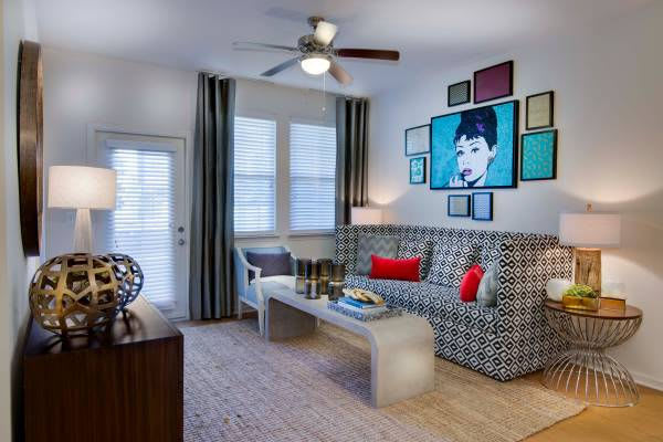 Residences at Lake Park – photo 3