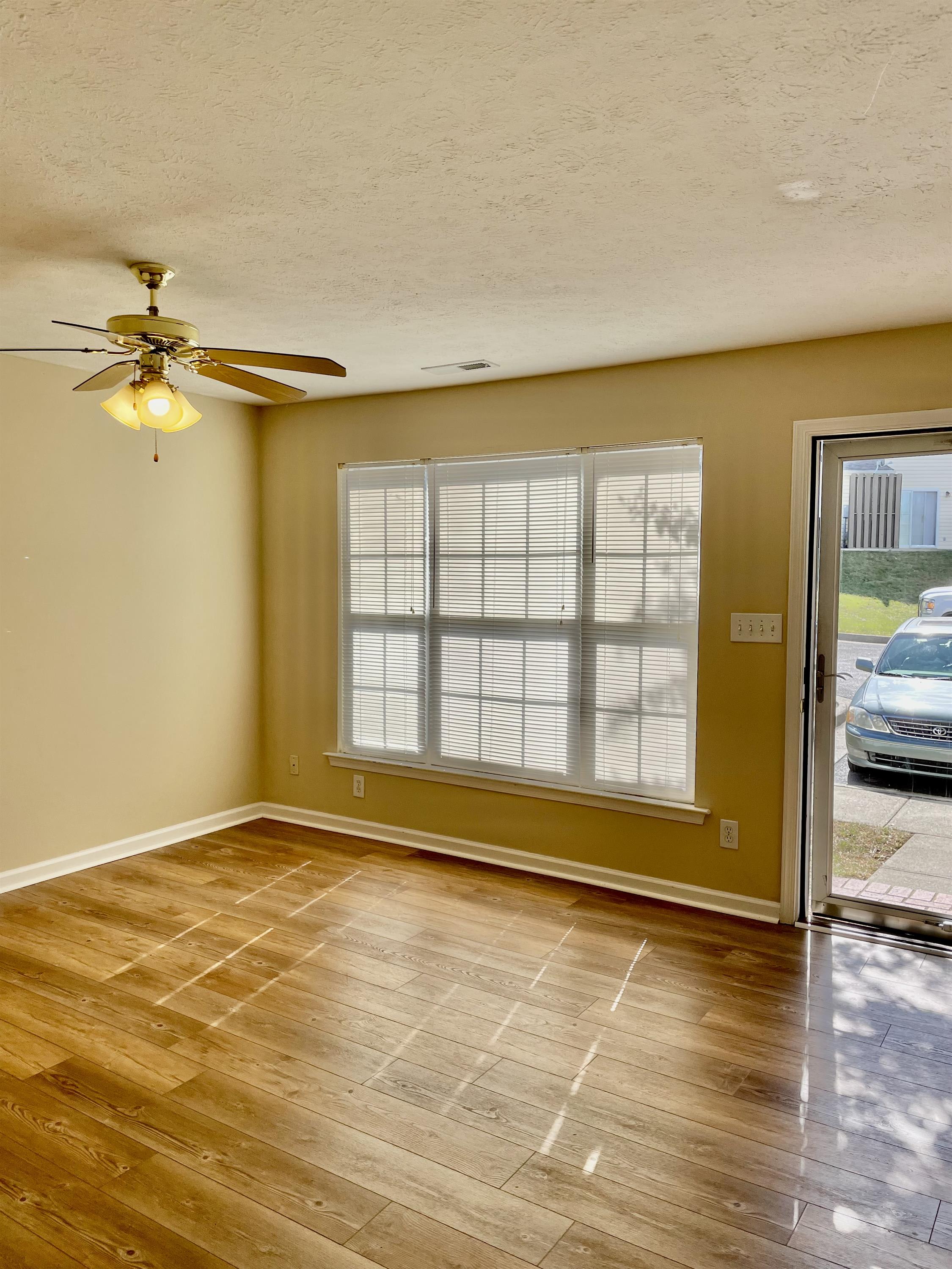194 Mulberry Circle 1 – photo 4