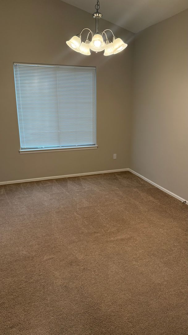 Move-In Special! $500 off first full month's rent. – photo 4