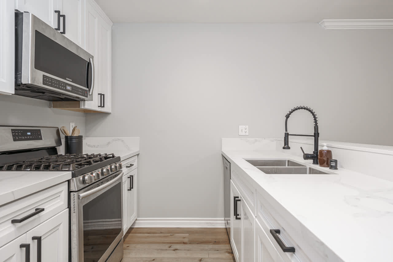 1625 Hotel Circle South – photo 4