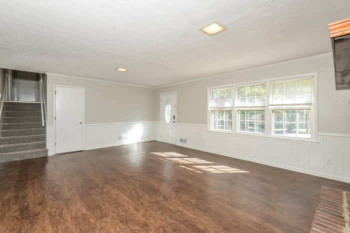 2137 Hartridge Drive – photo 5