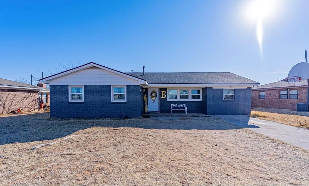 4305 Parkdale Dr – photo 1