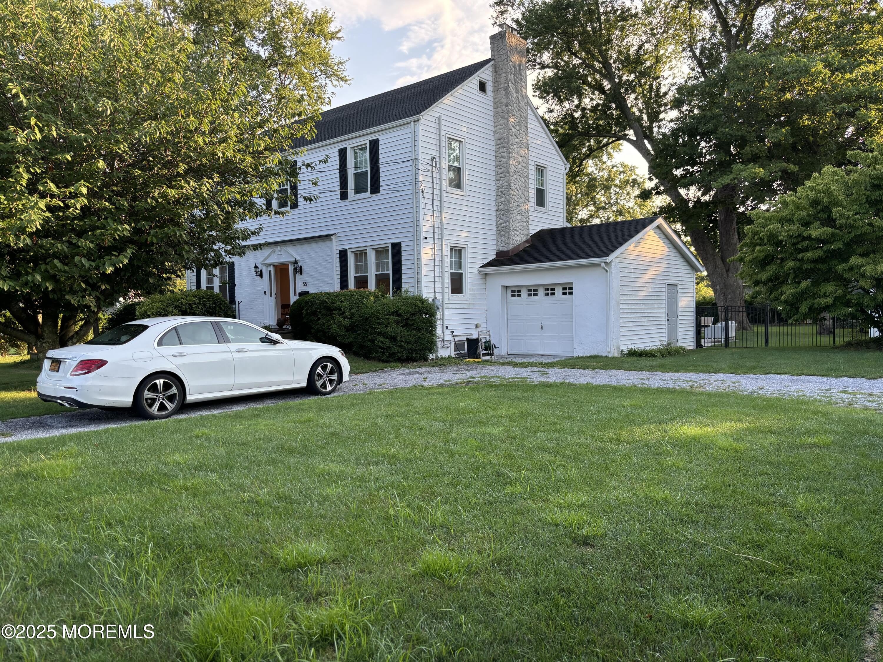 55 Pinewood Avenue – photo 2