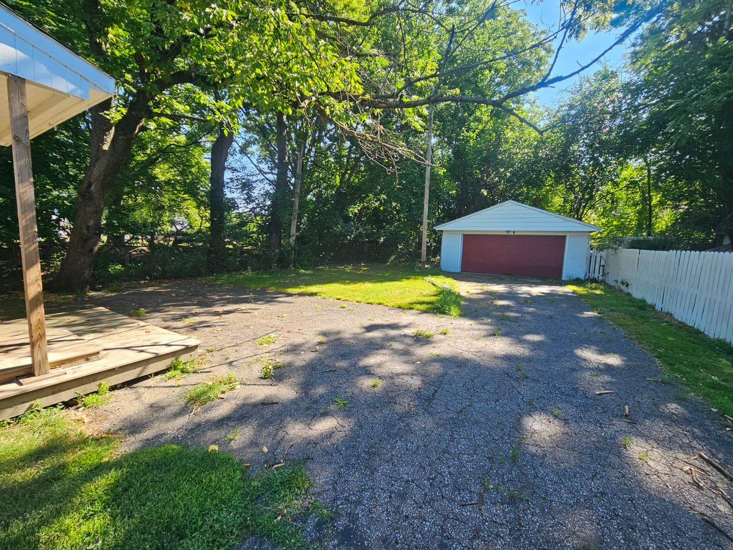 Spacious 4-Bedroom Cleveland Home with Updated Flooring & 2-Car Garage – photo 3