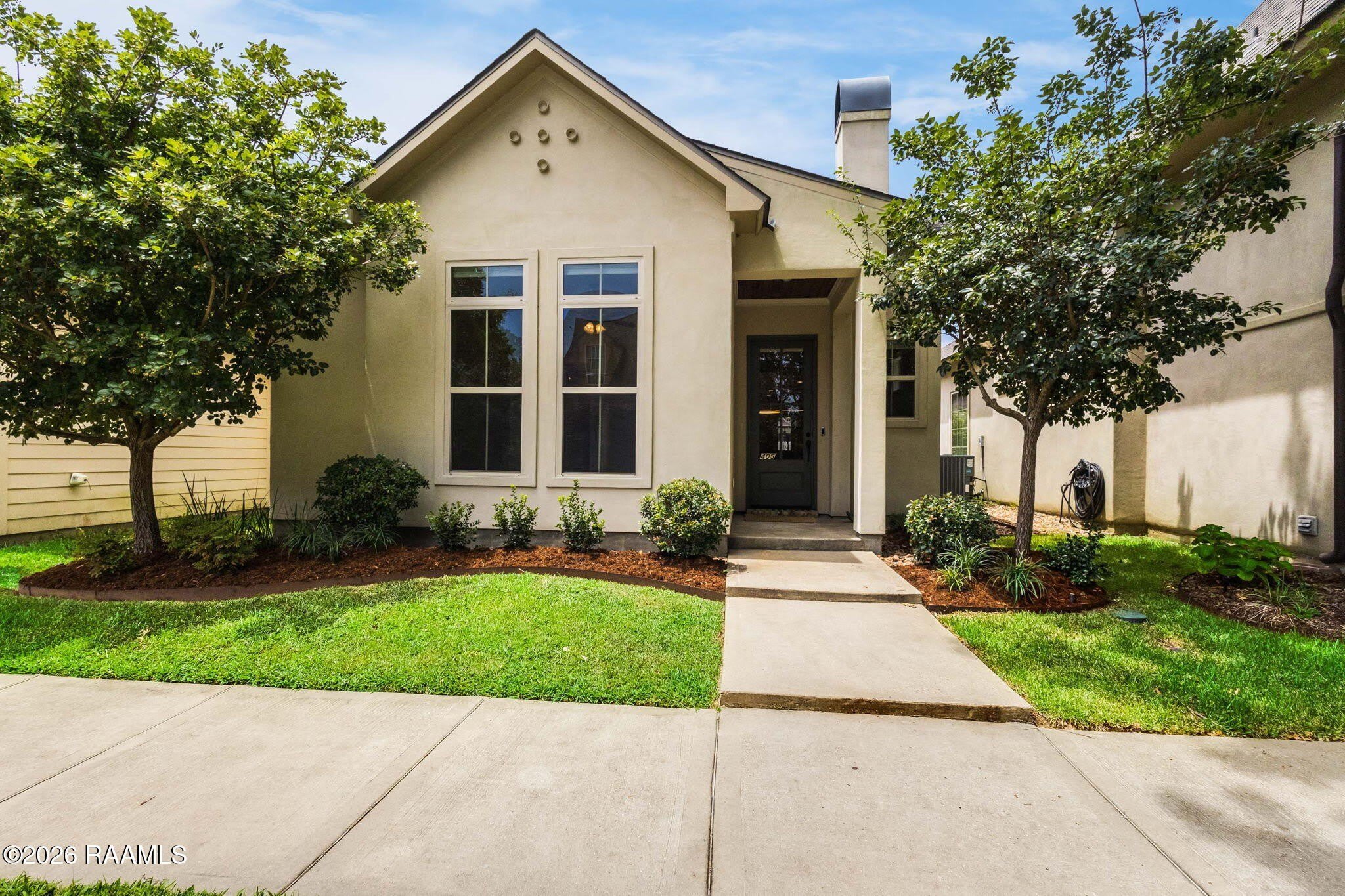 405 S Montauban Drive – photo 3