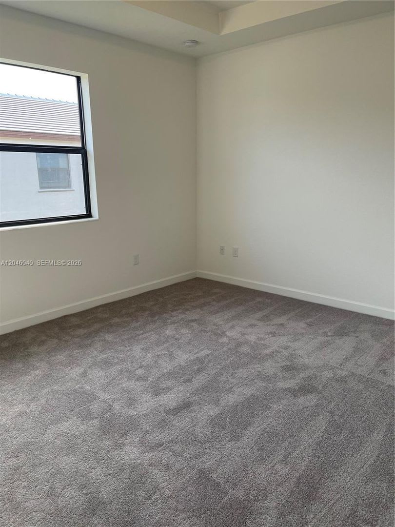 21447 NE 2nd Place, Miami, FL 33179 – photo 5