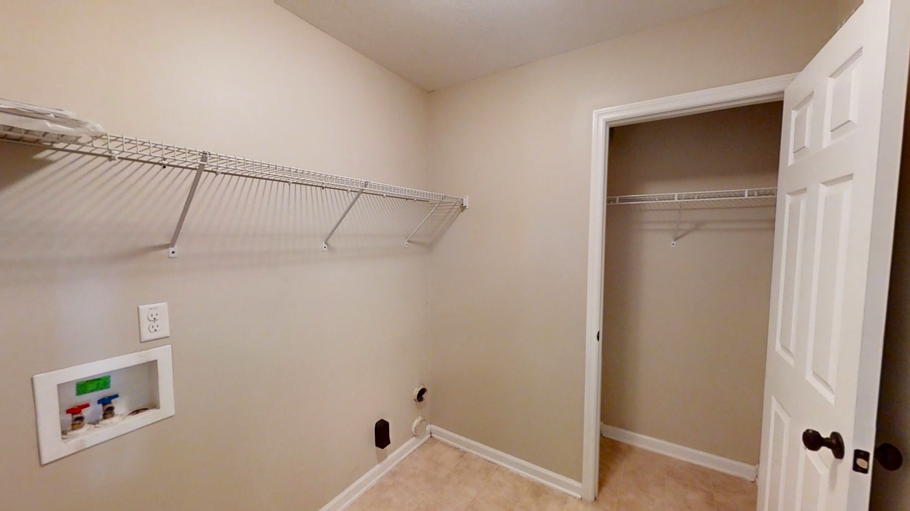 253 High Meadows Circle – photo 4