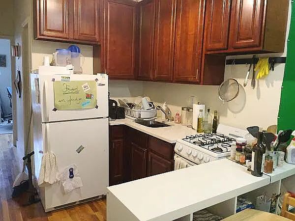 231 Boerum St # 2R – photo 4