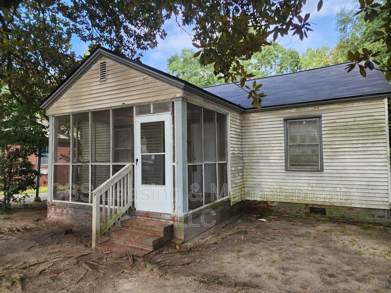427 Bernard Drive – photo 2