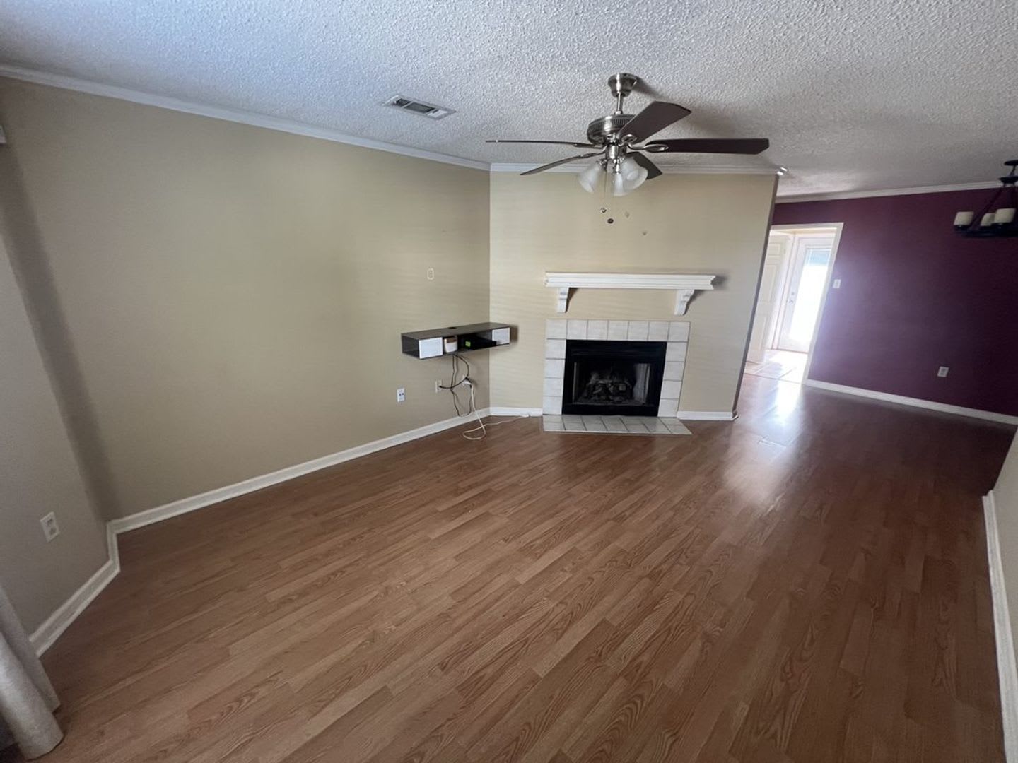 Beautiful 2 Bed, 2.5 Bath townhome on Jefferson Hwy – photo 4