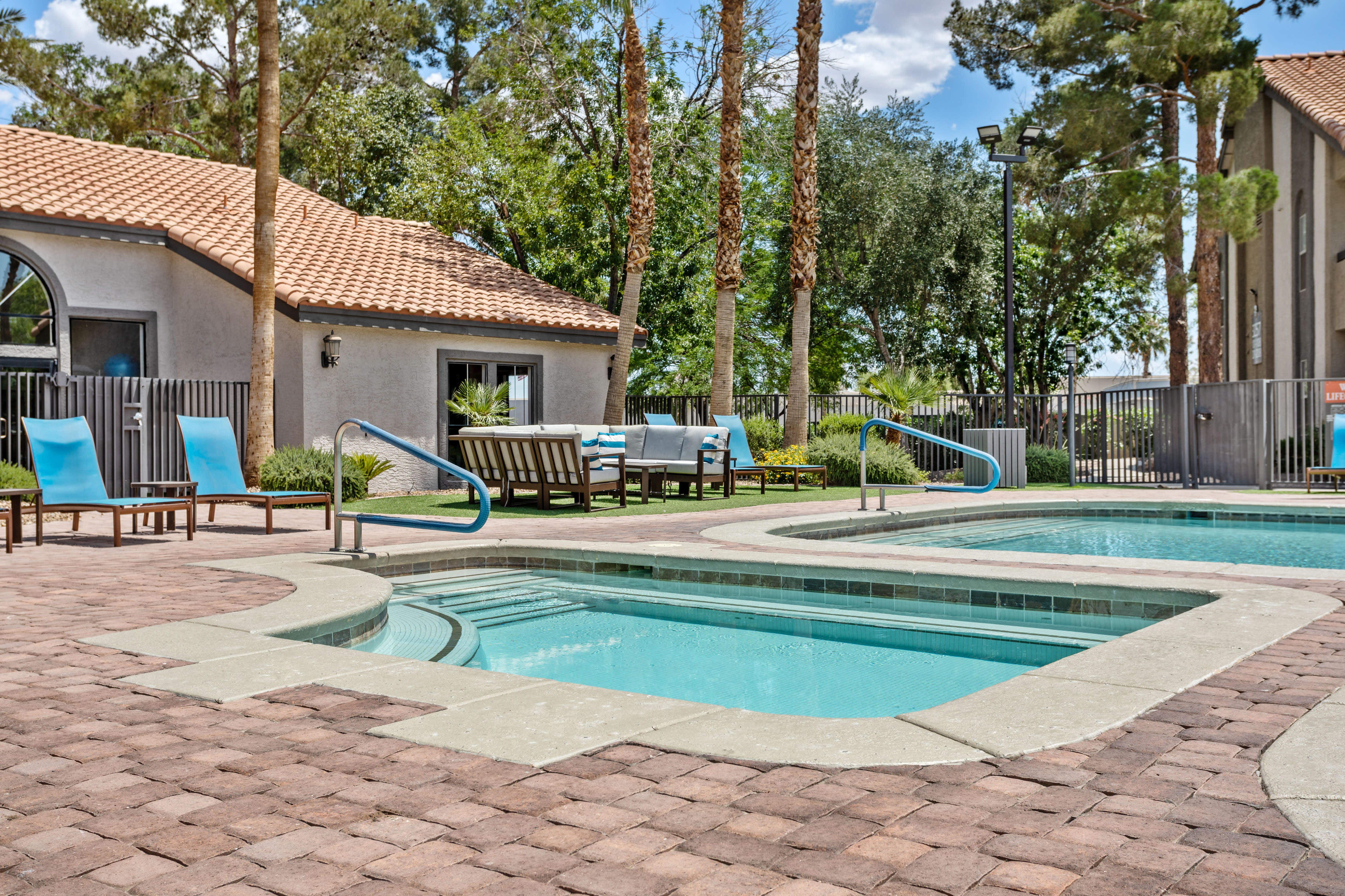 Solis at Flamingo – photo 3