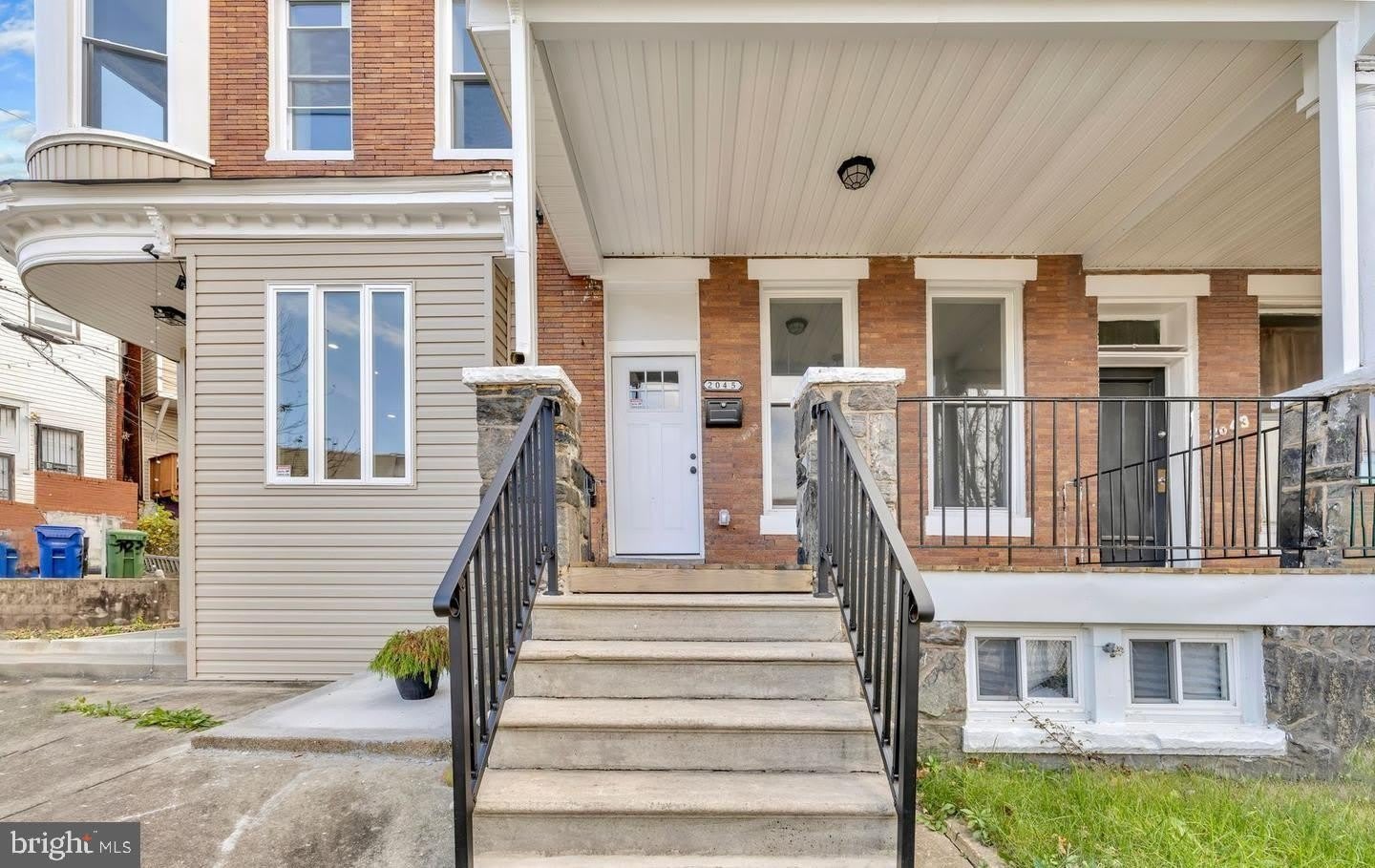 2045 E 31St Street – photo 1
