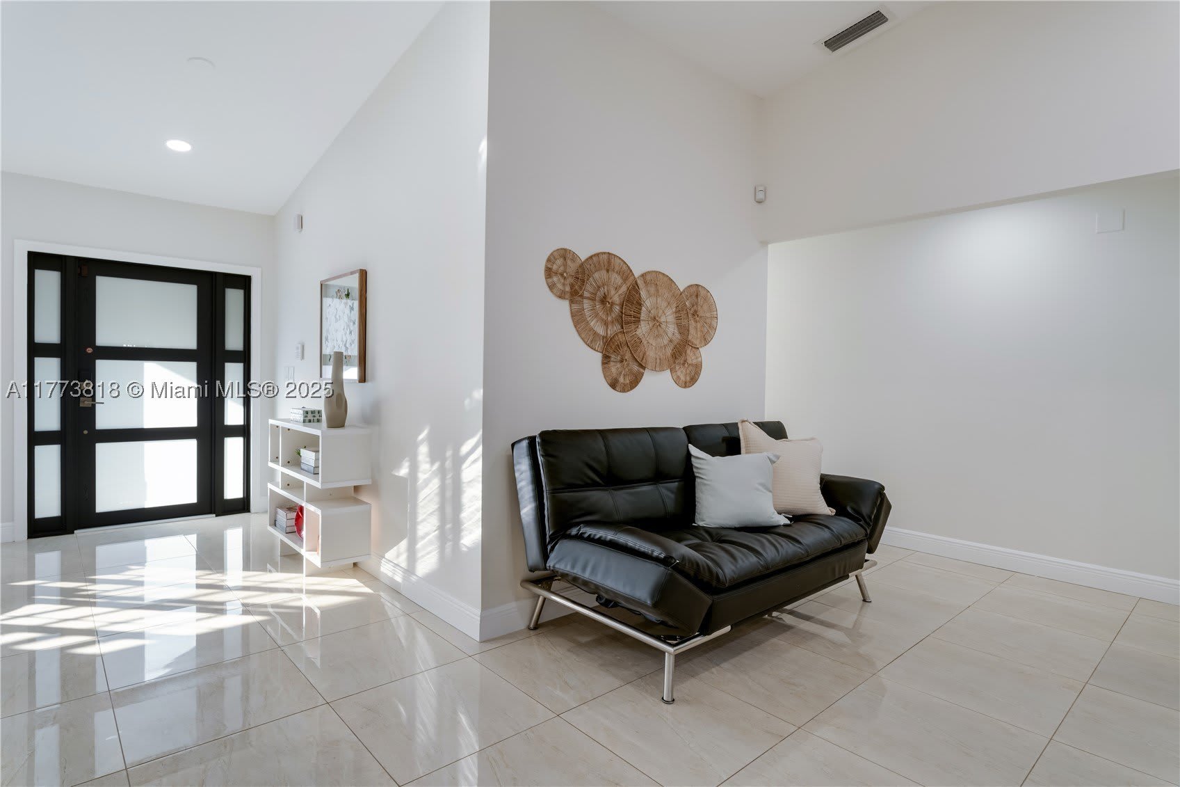 14517 SW 98th Ter – photo 4
