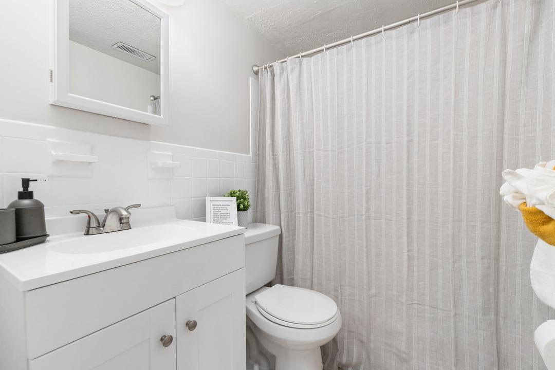101 North Ripley Apartments – photo 4