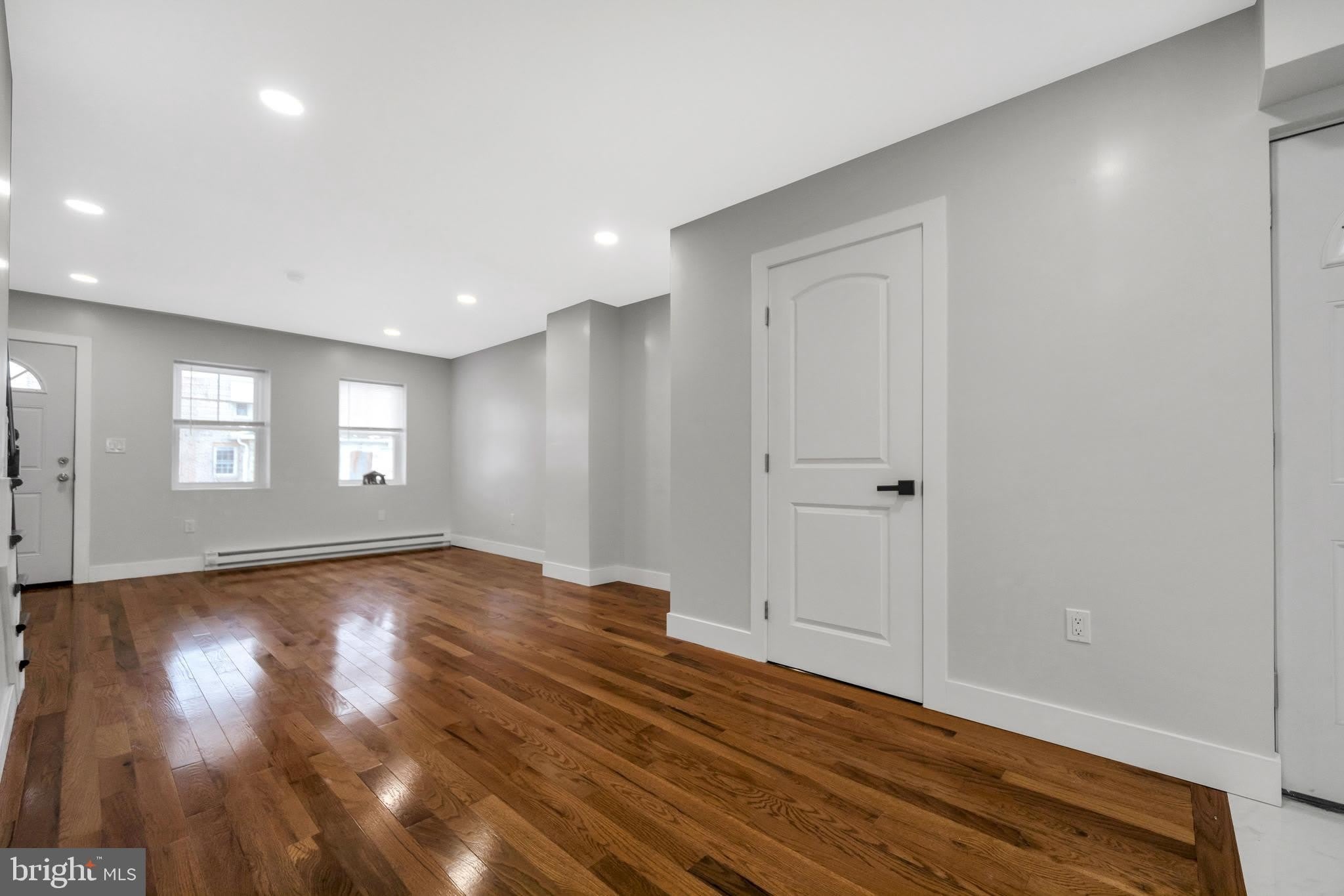 1119 THOMAS Street – photo 3