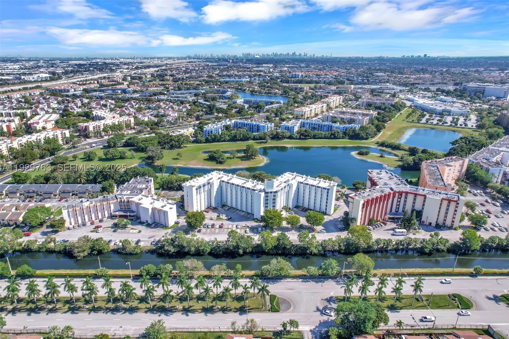 9682 Fontainebleau Blvd – photo 2