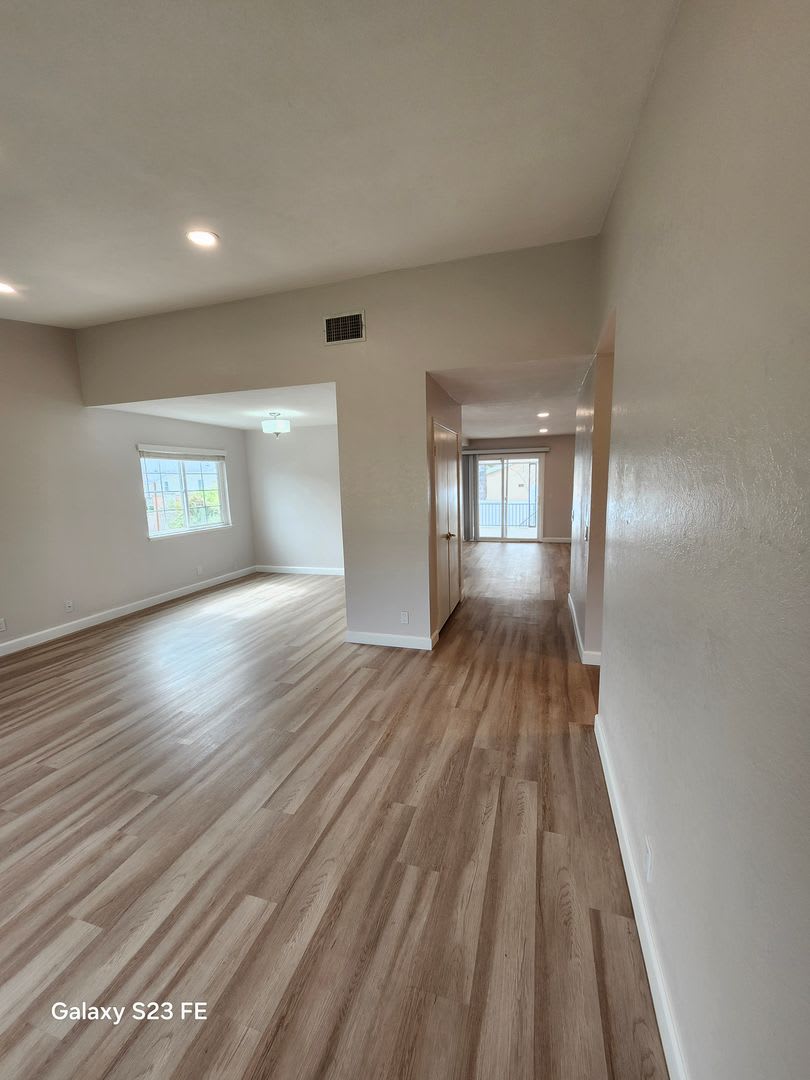 THIS HOUSE IS SPLIT in a quiet Rancho Cucamonga neighborhood – photo 5