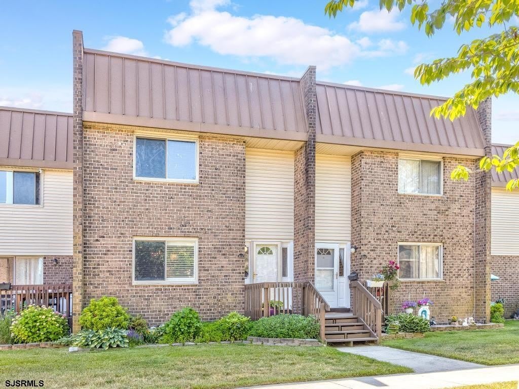 801 Dudley Ct – photo 1
