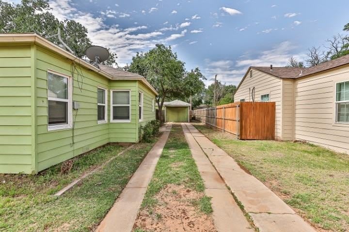 2405 30th Street – photo 4