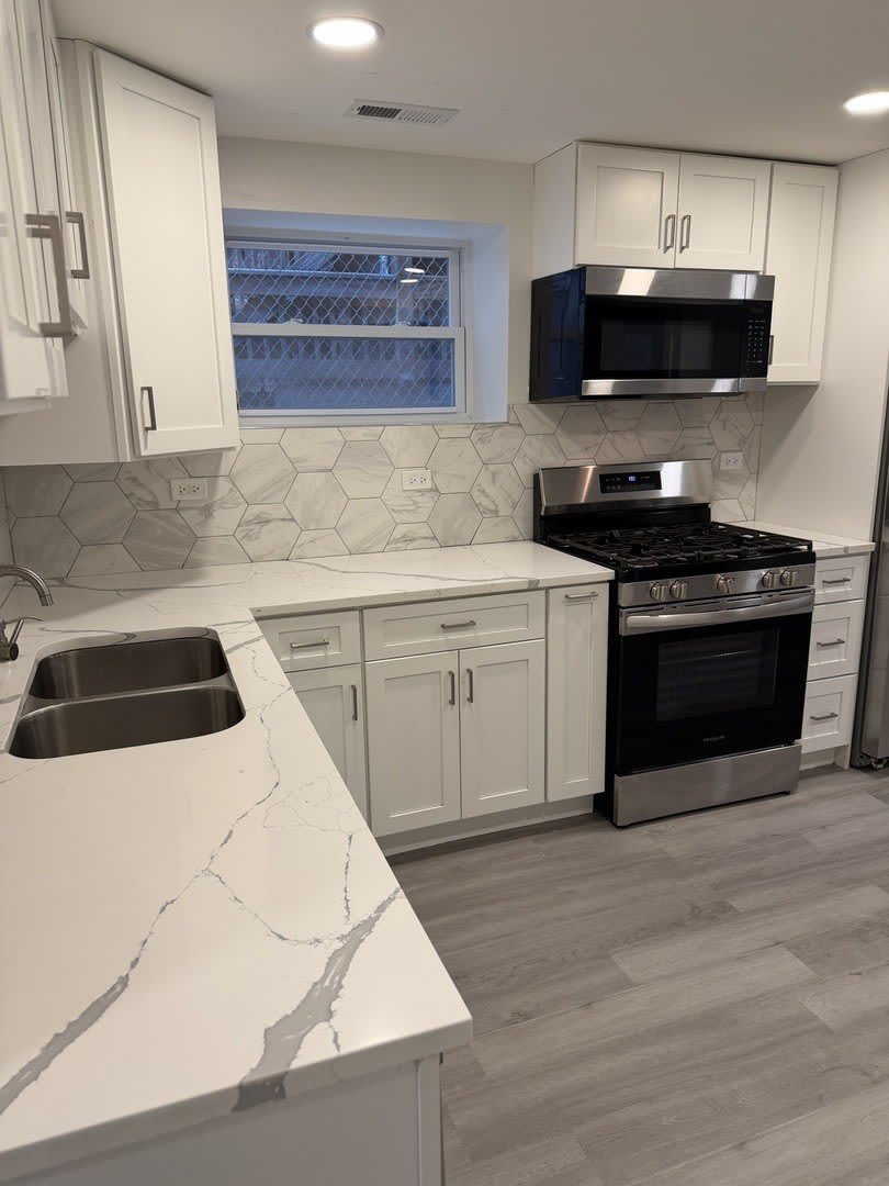 8106 S Langley Avenue – photo 3