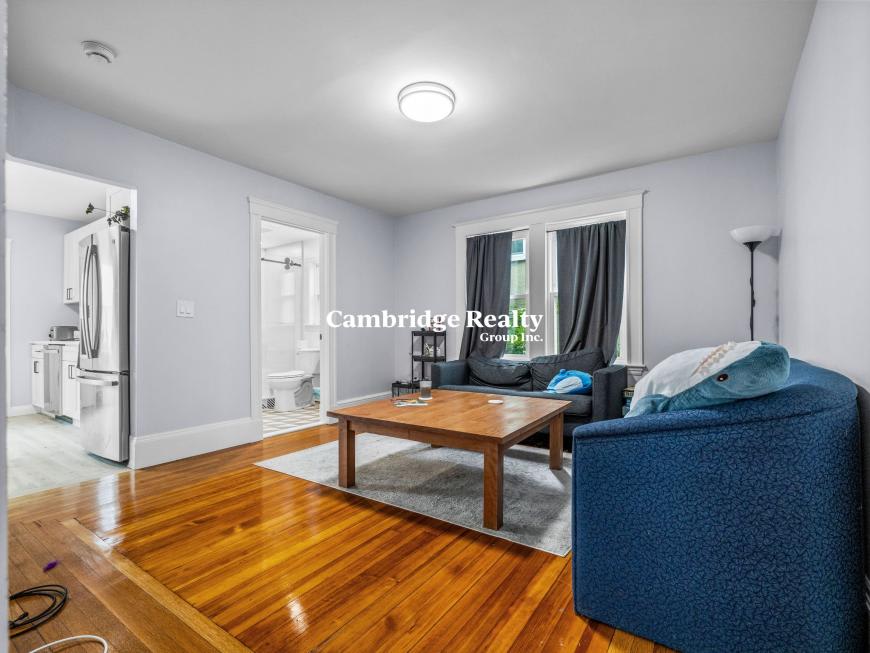 5 Dickson St. – photo 4