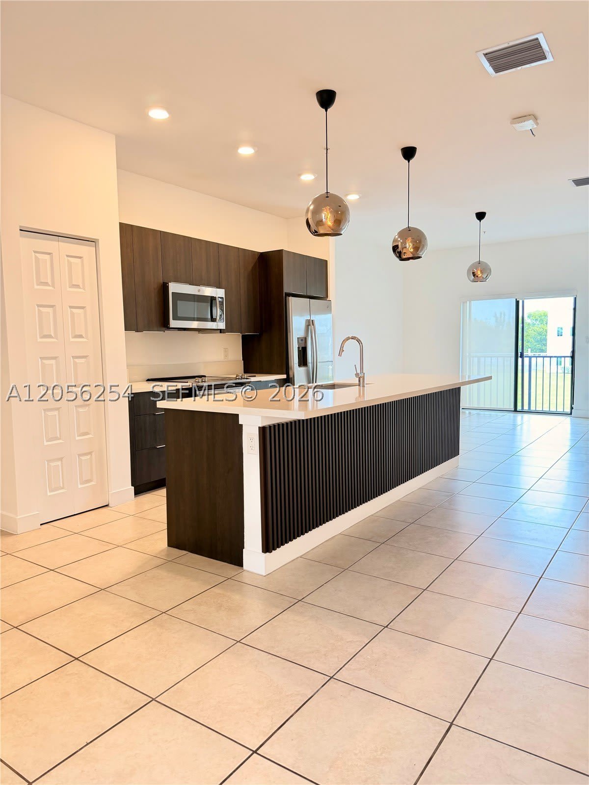 7819 NW 104th Ave – photo 5
