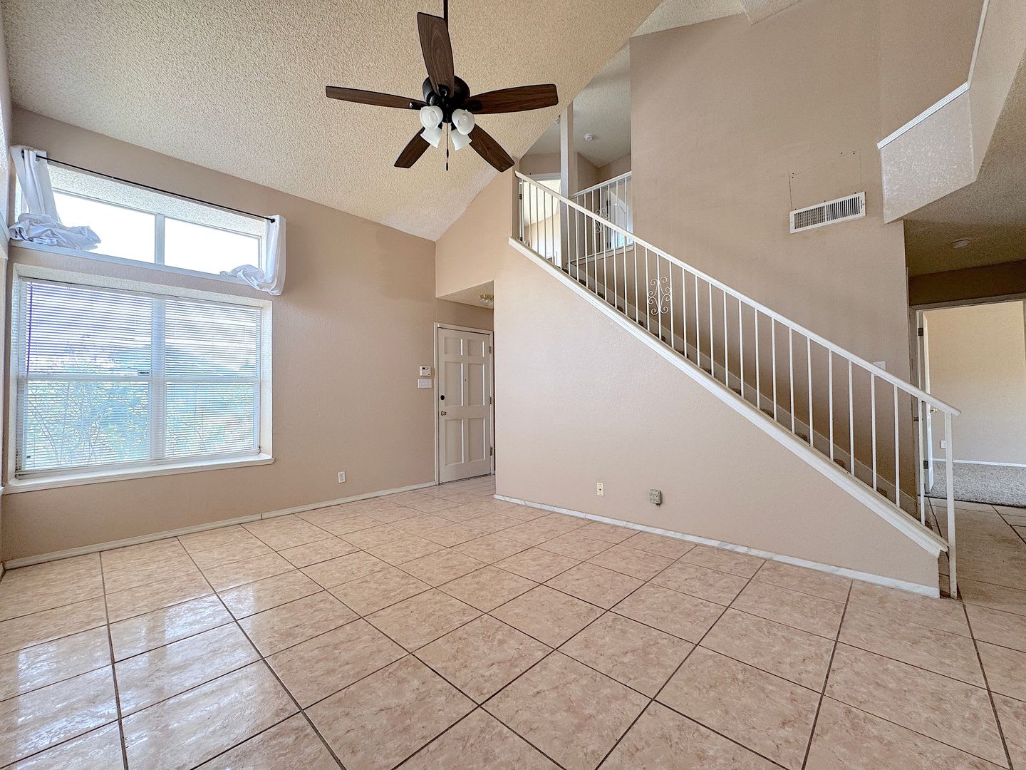 Northeast El Paso 3 Bed/2 Bath – photo 5