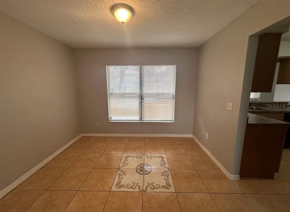 1746 MEREDITH Avenue – photo 4