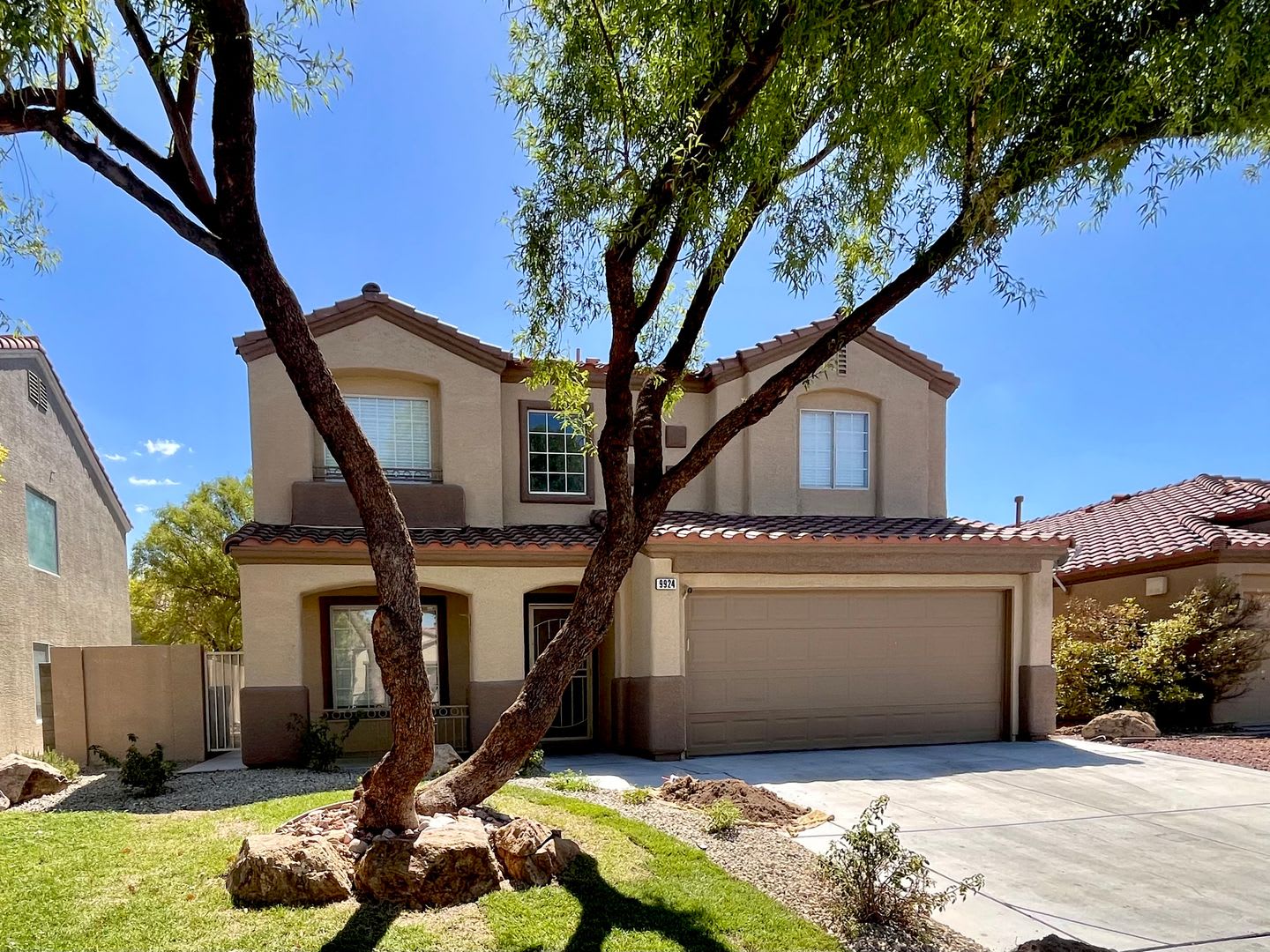 Move In Special September Rent Free Move In By 09 04 2026 Beautifully Updated 4 Bedroom Home With Pool – photo 1
