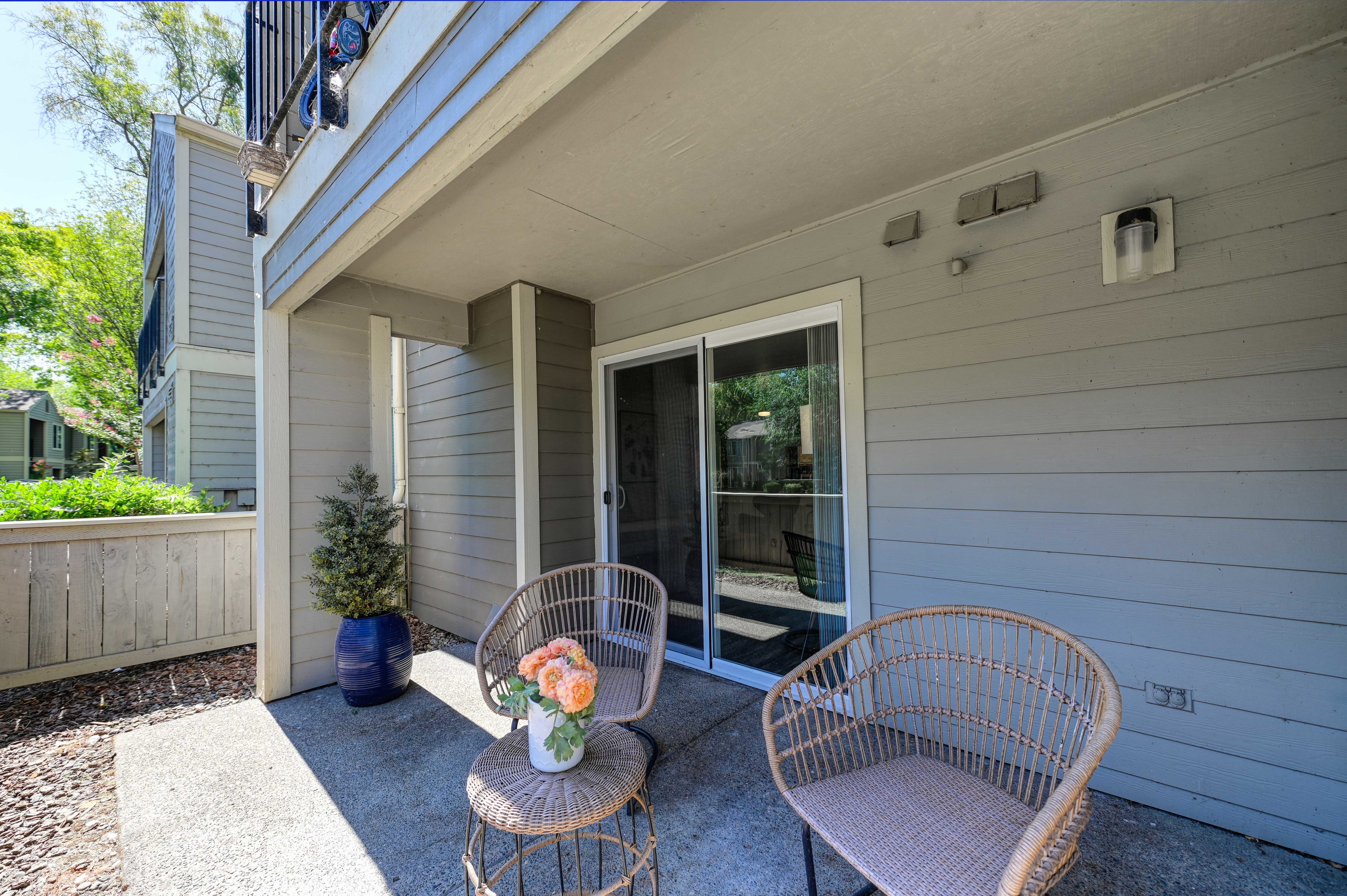 Harbor Oaks Apartment Homes – photo 5