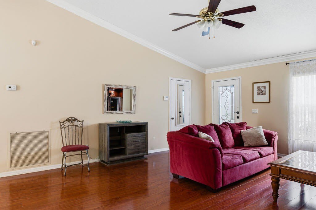1838 SE Genaro Terrace – photo 5