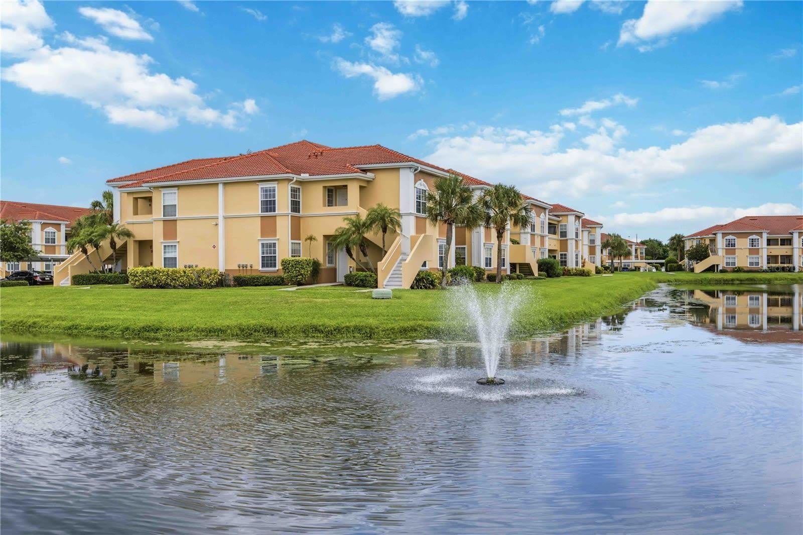 1025 VILLAGIO Circle – photo 1