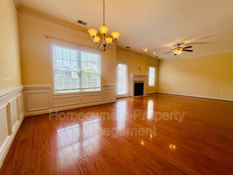 1308 Braybrooke PL – photo 4