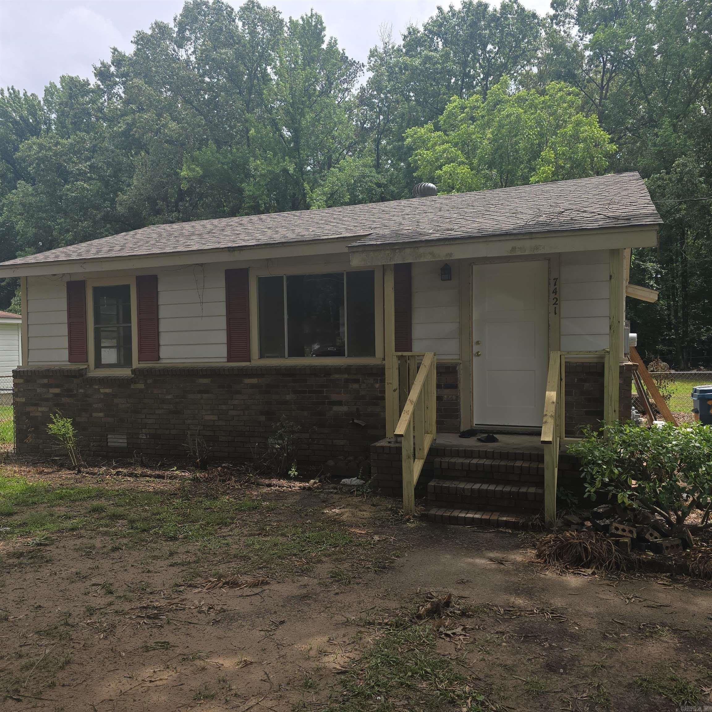 7421 Milford – photo 1