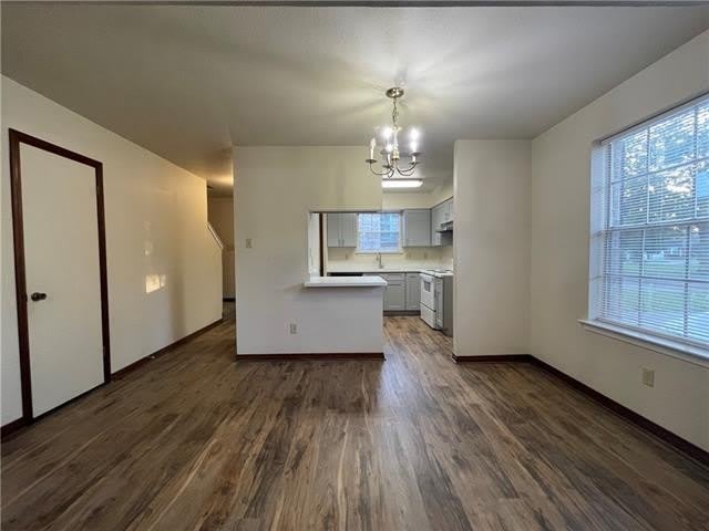 4204 CHATEAU Boulevard – photo 5