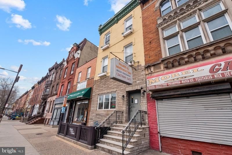 1602 S BROAD STREET – photo 3