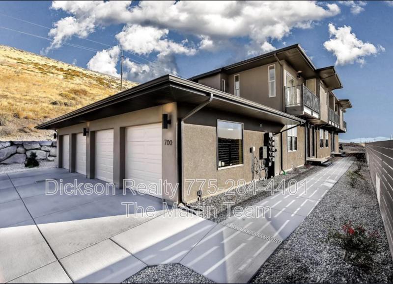 710 Bluffs Court – photo 1