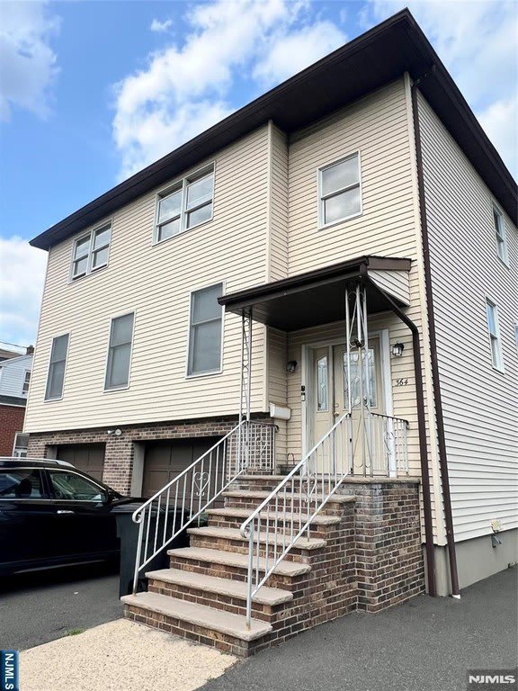 364 Chestnut Avenue – photo 1