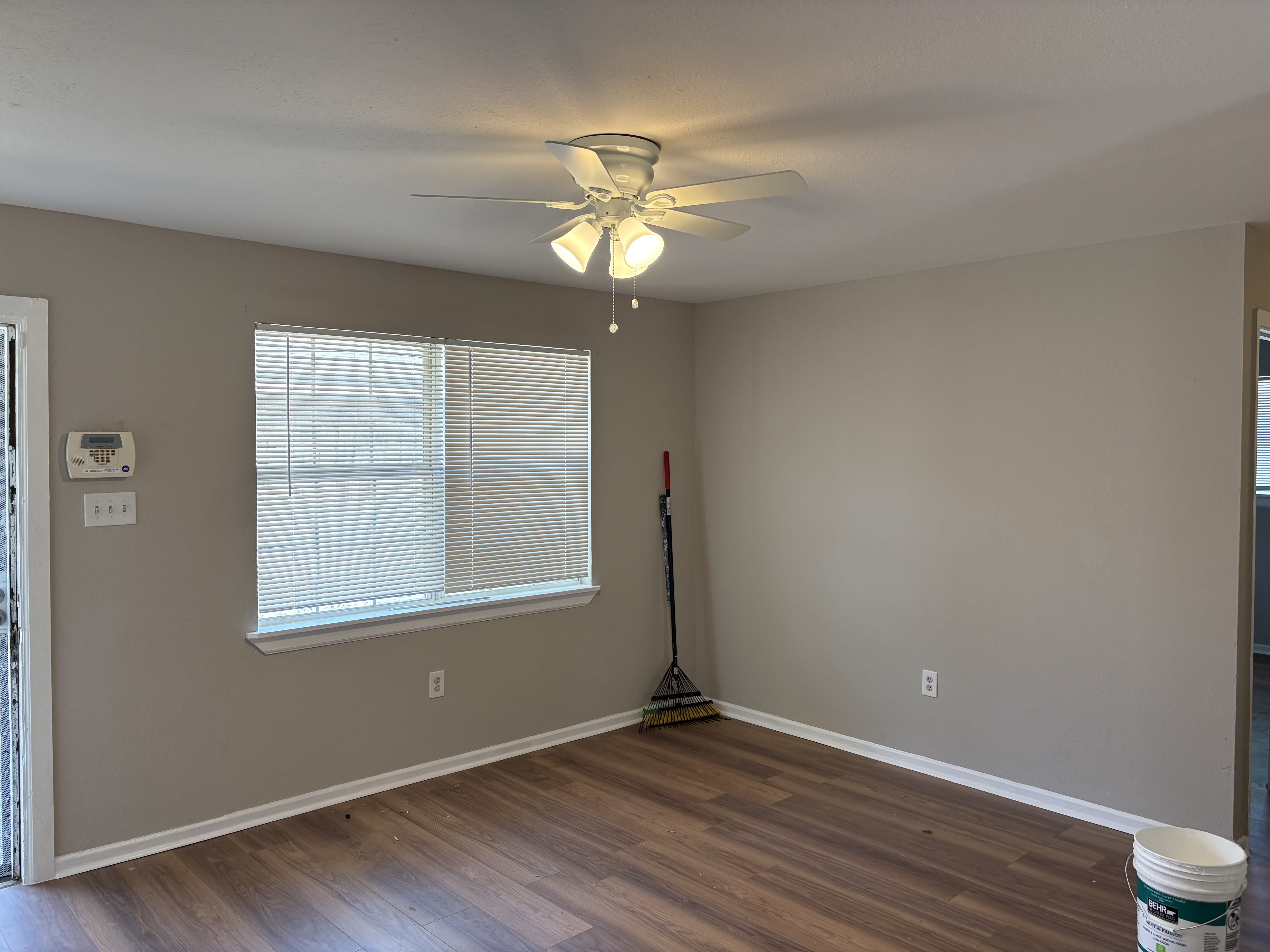 7719 Dorsett Dr – photo 3
