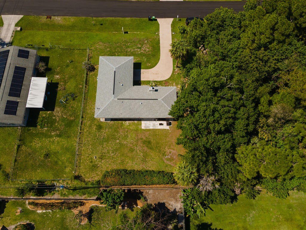 1242 SW PARMA Avenue – photo 4