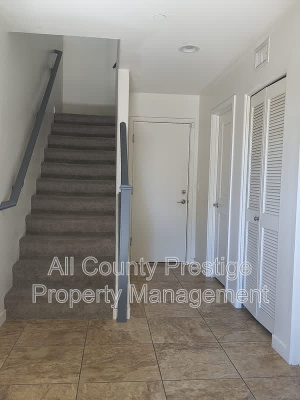 815 East Rose Lane – photo 4
