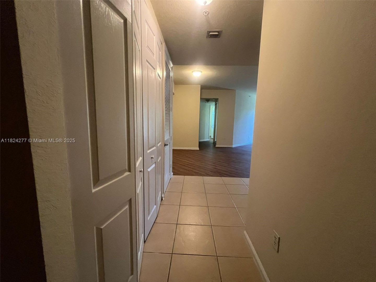 3500 Oaks Clubhouse Drive 207, Pompano Beach, FL 33069 – photo 3