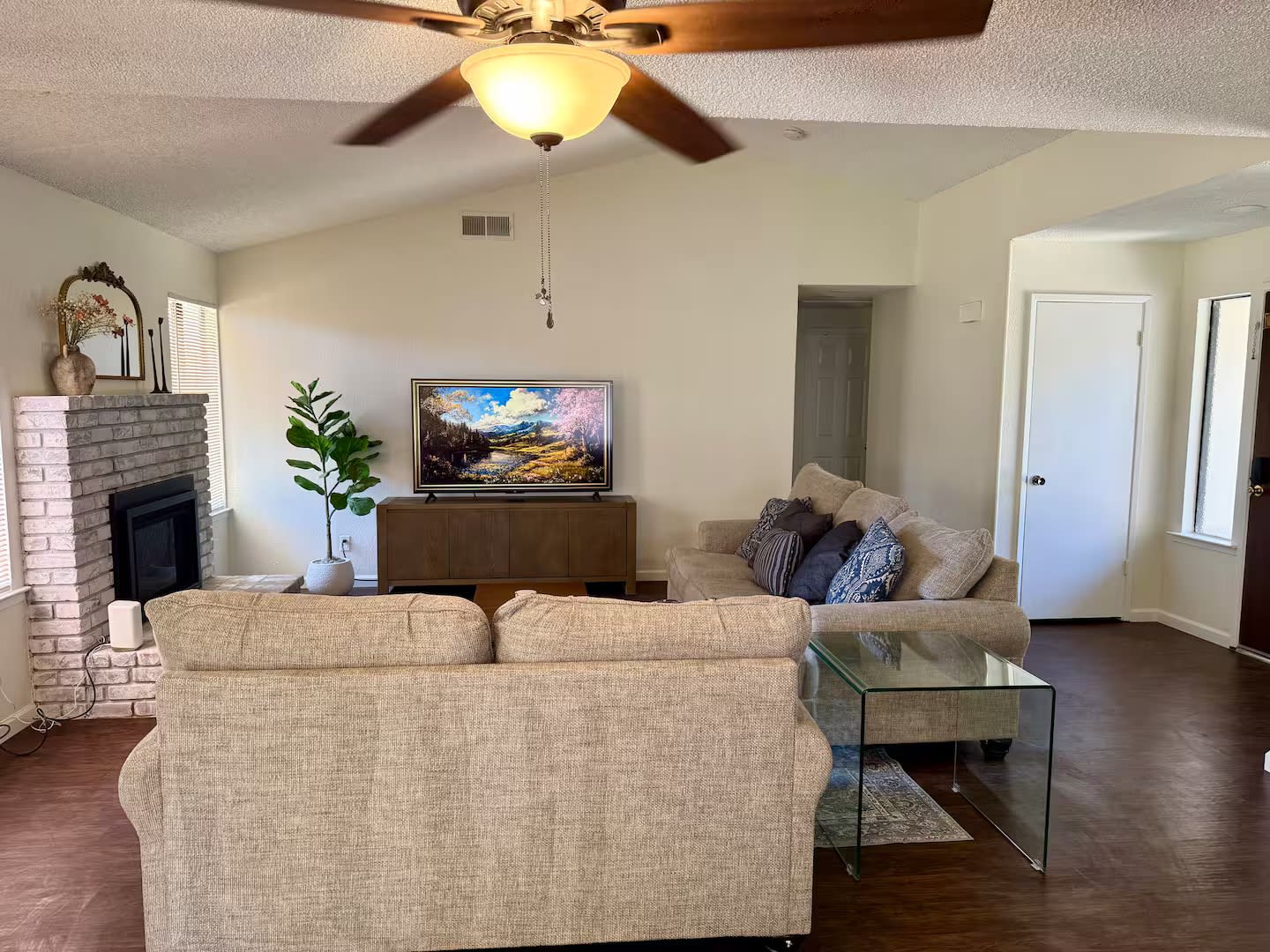 4031 West San Bruno Avenue – photo 2