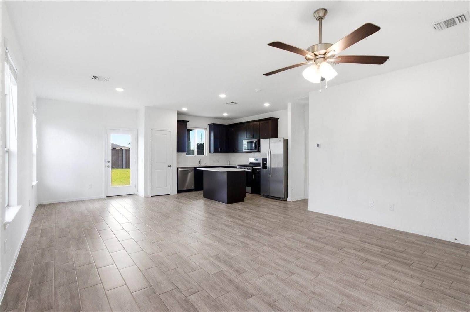 6815 Ivory Sedge Trail – photo 2