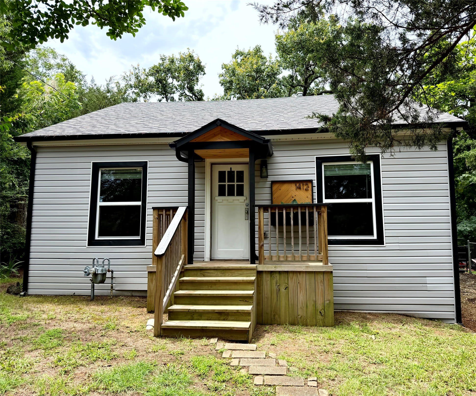 1412 W Bullock Street – photo 1