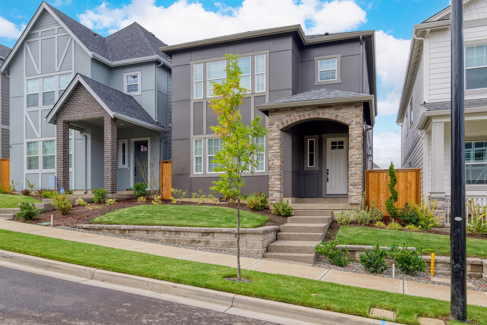 Welcome To Modern Living In This Beautifully Designed 4 Bedroom 2 5 Bath Home – photo 1