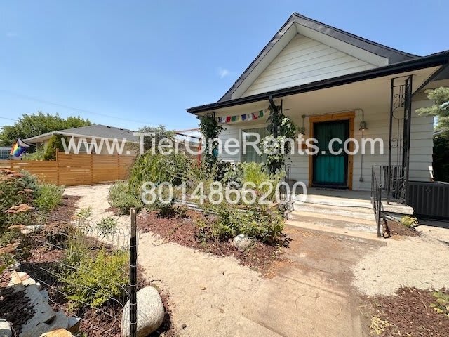 141 East Wentworth Avenue – photo 2