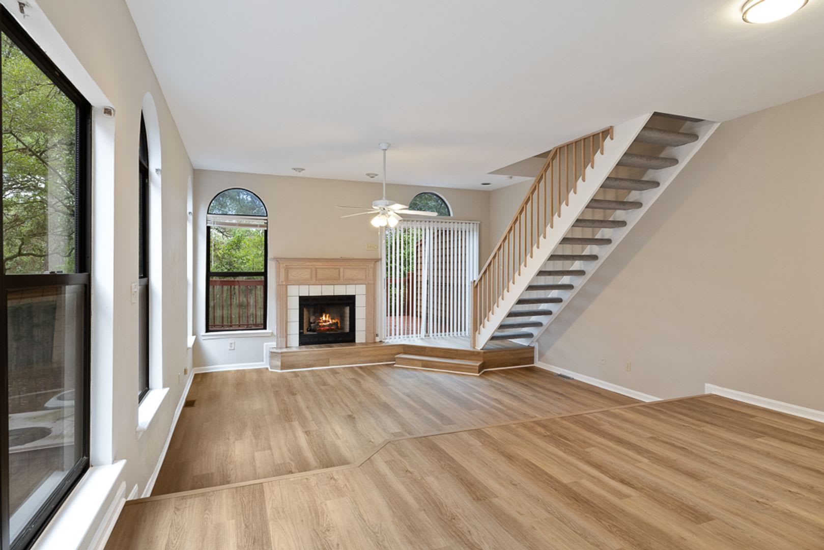 Recently updated three bedroom, two story condo located just blocks from the Chesapeake Bay! – photo 5